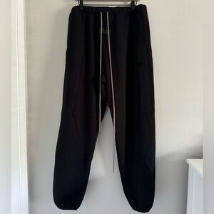 Fear of God Essential Sweatpants ‘Black’